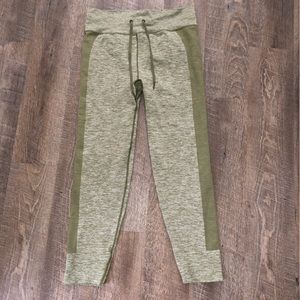 PINK Active leggings